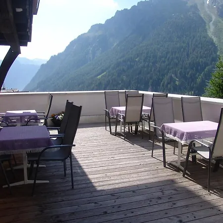 Pensión Gasthof Alpenrose 3*