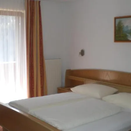 Gasthof Alpenrose Guest house