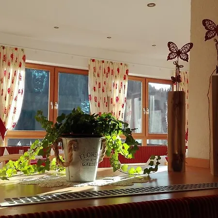 Pensión Gasthof Alpenrose Spiss