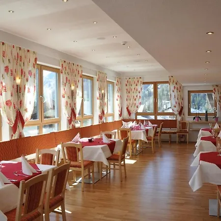 Gasthof Alpenrose Vendégház Spiss